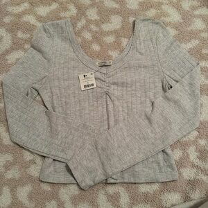 Cotton On Light Gray Ribbed Long-Sleeve Crop Top